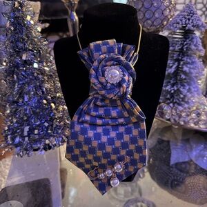 Elegant Blue and Gold Women's Accessory Set